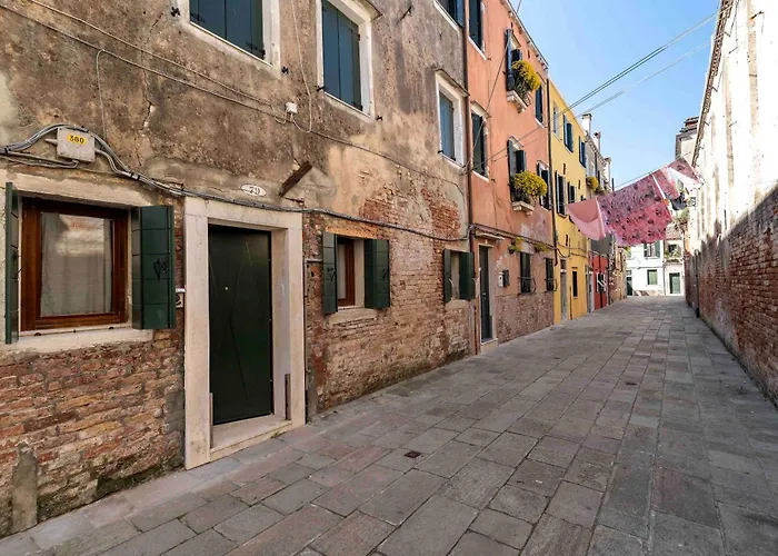 Ca'micaela Near Biennale Apartmán *